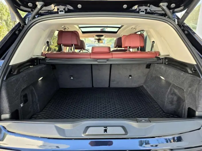 BMW X5 2025 Model xDrive30Li Exclusive Model M Sports Night Set – фото 10