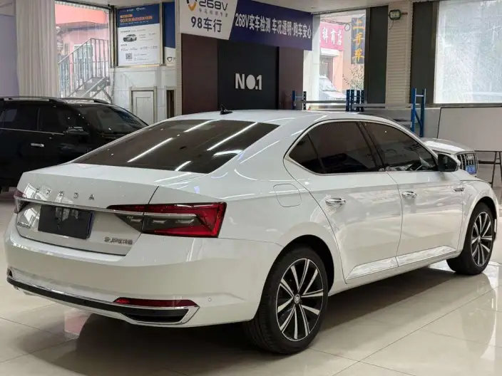 Skoda Superb 2023 Model TSI280 DSG Exclusive Edition – фото 6
