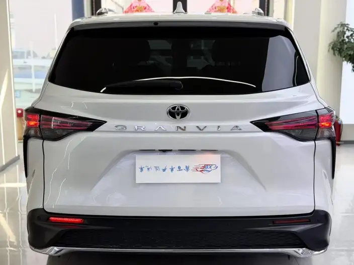 Granvia 2024 Model Intelligent Hybrid 2.5L 2WD Comfort Edition – фото 5