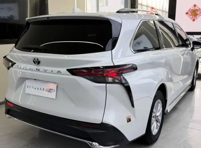 Granvia 2024 Model Intelligent Hybrid 2.5L 2WD Comfort Edition – фото 6
