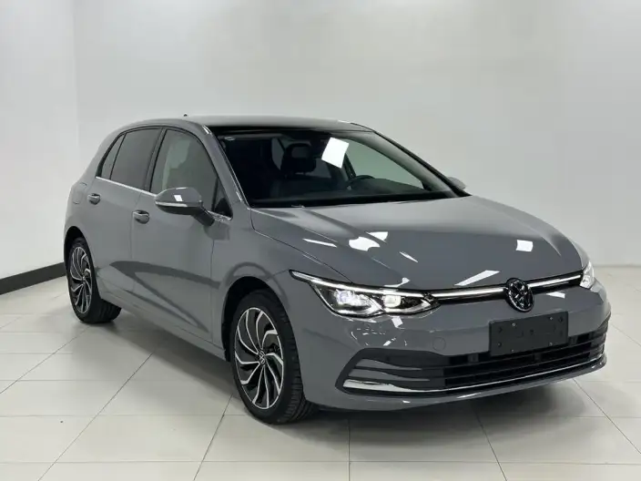 Volkswagen Golf 2023 Model 280TSI DSG Pro – фото 3