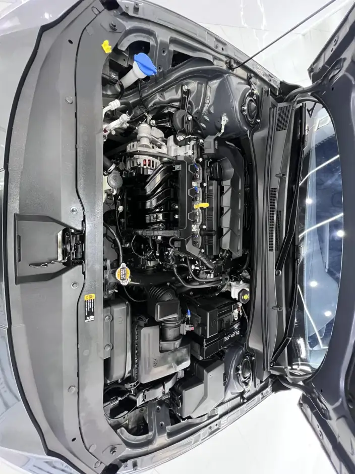 Hyundai Ioniq 2023 Model 1.5L CVT GLX Elite Edition – фото 7