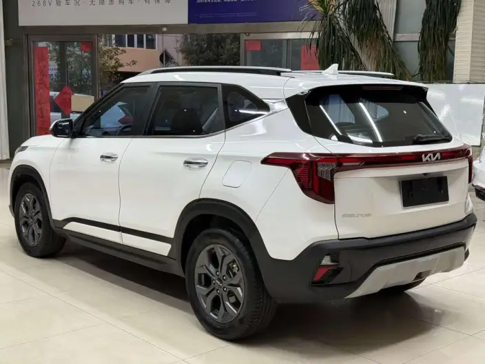 Kia Seltos 2023 Model 1.5L IVT Deluxe Edition – фото 4