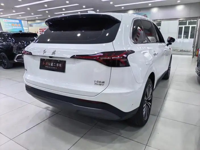 HONGQI HS6 PHEV 2026 Model 240 Smart Hybrid Edition – фото 6