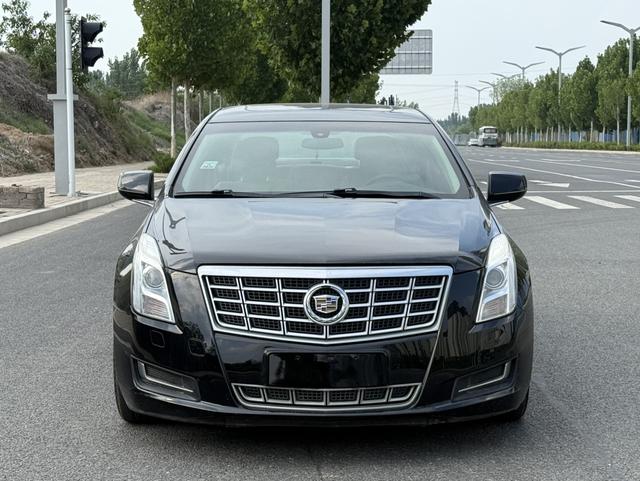 Cadillac XTS 2014 28T Comfort – фото 2