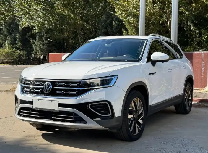 Volkswagen Tayron 2023 Model 280TSI 2WD Luxury Plus Advanced version – фото 1