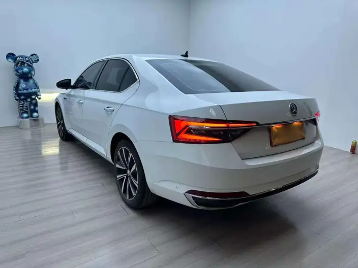 Skoda Superb 2023 Model Facelift TSI280 DSG Exclusive Edition – фото 4