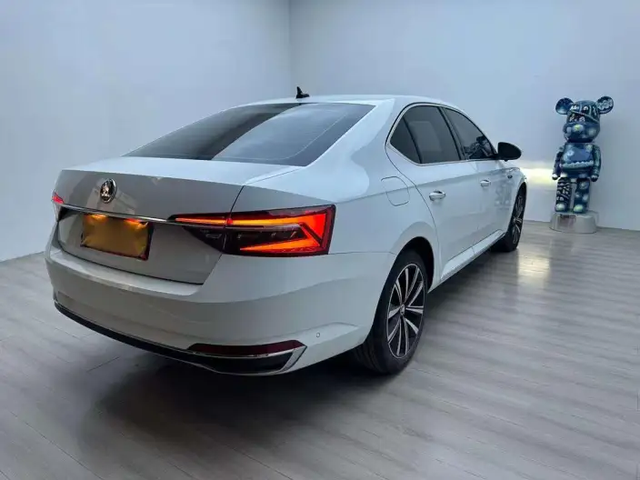 Skoda Superb 2023 Model Facelift TSI280 DSG Exclusive Edition – фото 6