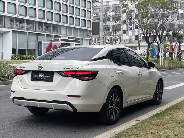 Nissan Sylphy 2022 1.6L XL CVT Enjoy – фото 4