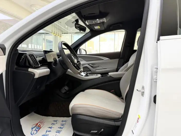 BYD Song Pro DM 2024 Model DM-i Honor Edition 71km Pilot Model – фото 9