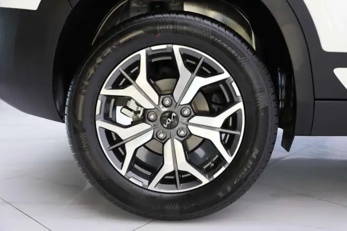 Kia Seltos 2021 Model 1.5L CVT Trend Edition – фото 8