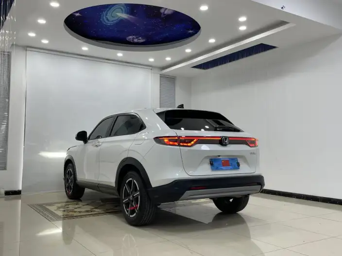 Honda Vezel 2023 Model 1.5L CVT Technology Edition – фото 4