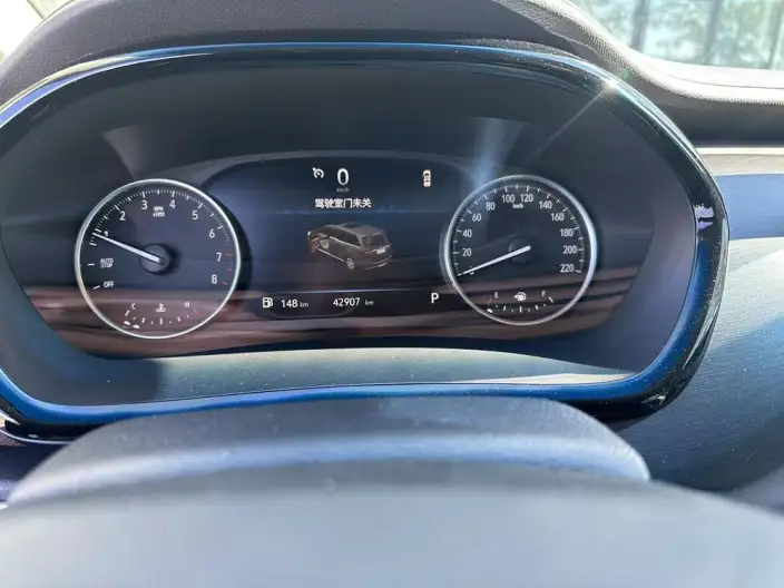 Buick GL8 2023 Model Business class 2.0T Comfort Model – фото 8