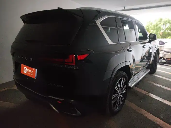 Lexus LX 2025 Model 700h Territory Edition – фото 4