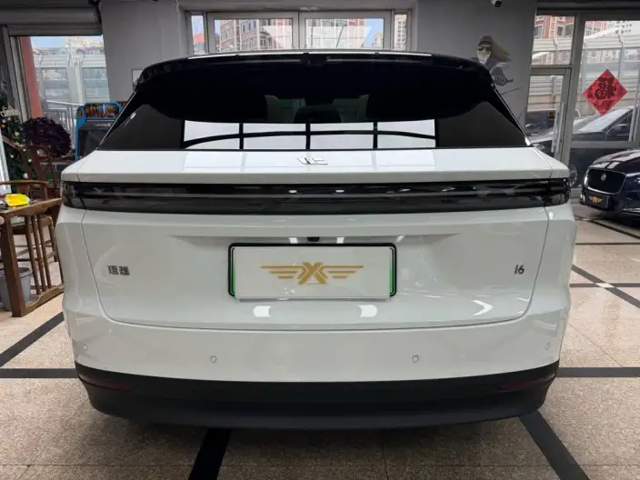 Li Auto i6 2025 Model 2WD Standard Edition – фото 5