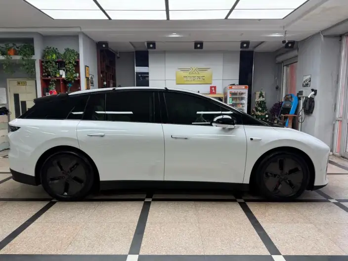 Li Auto i6 2025 Model 2WD Standard Edition – фото 7