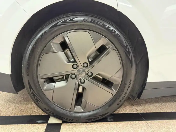 Li Auto i6 2025 Model 2WD Standard Edition – фото 10
