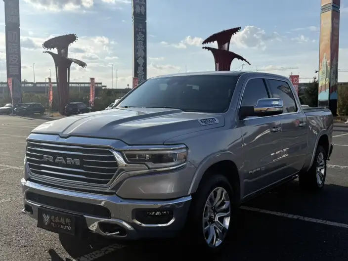 RAM Trucks 2022 Model 5.7L Automatic 4WD 5 seat Parallel Imported – фото 2