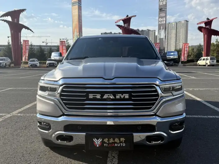RAM Trucks 2022 Model 5.7L Automatic 4WD 5 seat Parallel Imported – фото 3