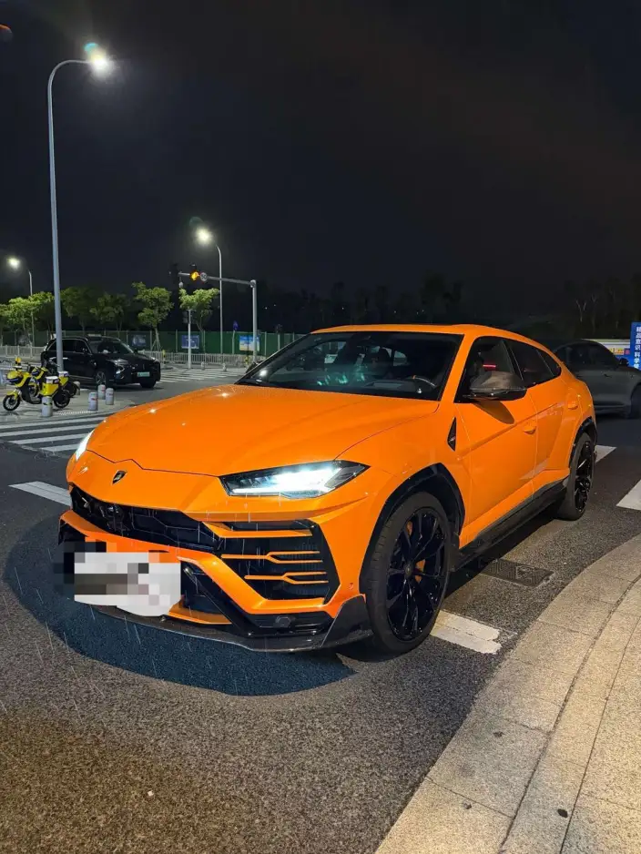 Urus 2021 Model 4.0T V8