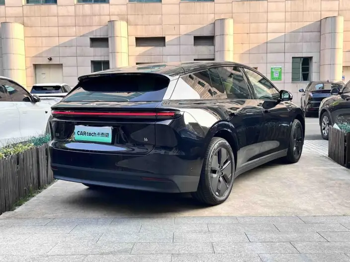 Li Auto i6 2025 Model 2WD Standard Edition – фото 4