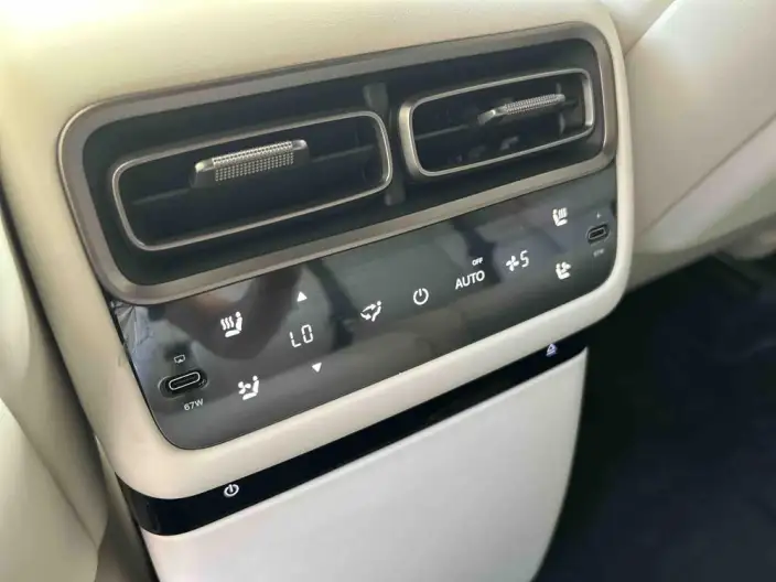 Li Auto i6 2025 Model 2WD Standard Edition – фото 8