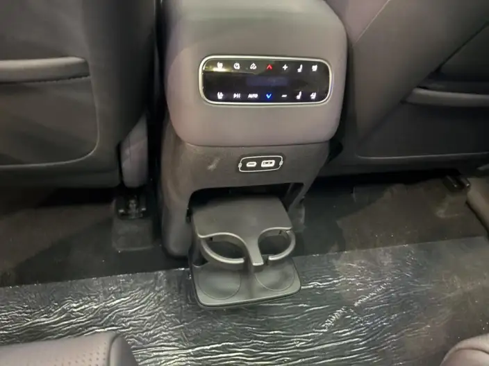 Leapmotor C16 2027 Model EV Edition 630 LiDAR Zhizun Edition VI seat – фото 8