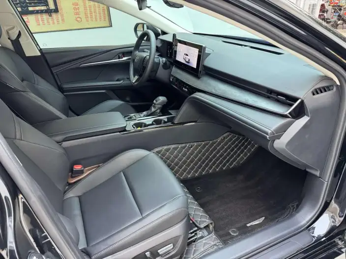 Toyota Camry 2024 Model Hybrid 2.0HGVP Deluxe Edition – фото 10