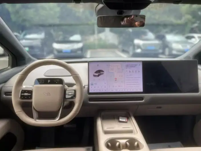 Li Auto i6 2025 Model 2WD Standard Edition – фото 7