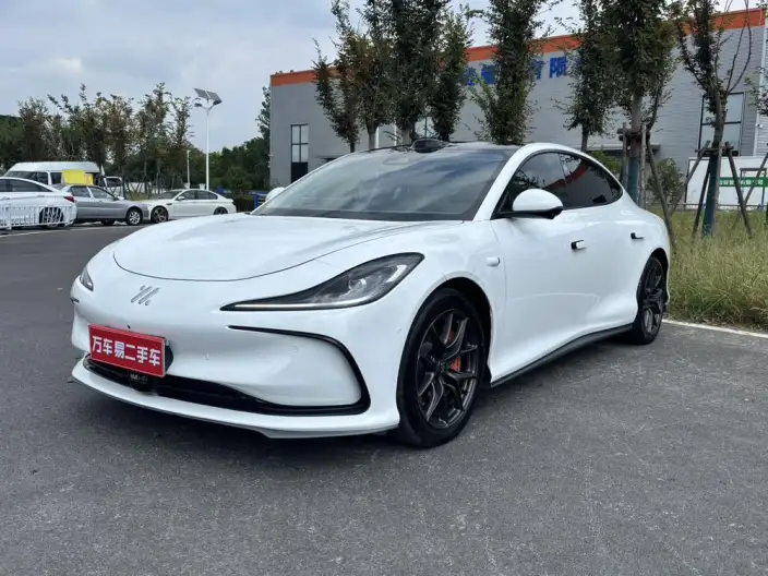 IM L6 2024 Model Max Standard Edition 75kWh – фото 1
