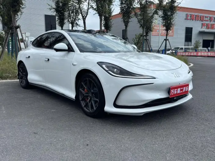 IM L6 2024 Model Max Standard Edition 75kWh – фото 3