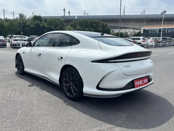 IM L6 2024 Model Max Standard Edition 75kWh – фото 4