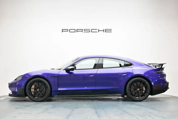 Taycan 2024 Model Taycan Turbo GT with Weissach Package – фото 4