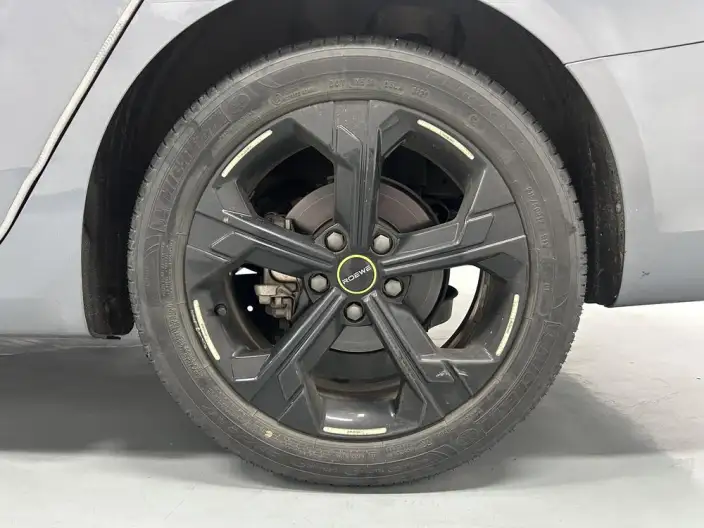 Roewe i6 MAX 2020 Model 300TGI Automatic Cool Smart Driving Edition – фото 9