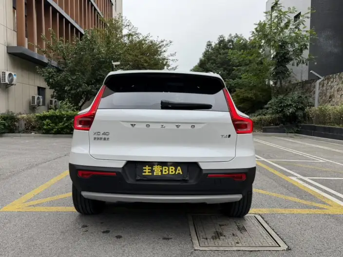 Volvo XC40 2021 Model T4 4WD Smart Elegance Deluxe Edition – фото 5