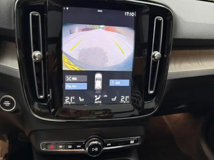 Volvo XC40 2021 Model T4 4WD Smart Elegance Deluxe Edition – фото 8