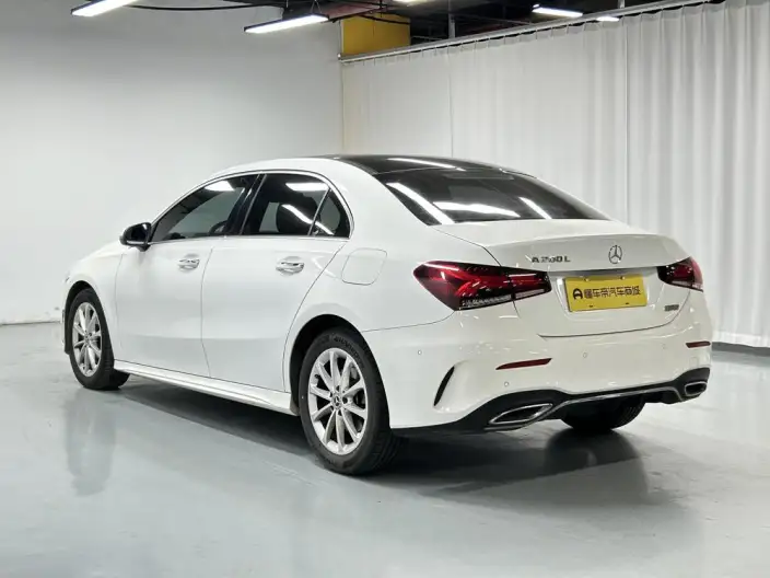 Mercedes-Benz A-class 2022 Model Facelift A 200 L Sports sedan Fashion Edition – фото 5