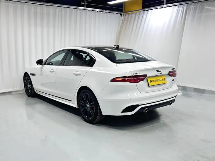 Jaguar XE L 2025 Model 2.0T 250PS R-DYNAMIC 90th Anniversary Collector Edition Edition – фото 5