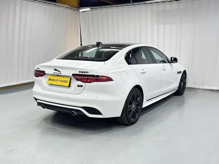 Jaguar XE L 2025 Model 2.0T 250PS R-DYNAMIC 90th Anniversary Collector Edition Edition – фото 7