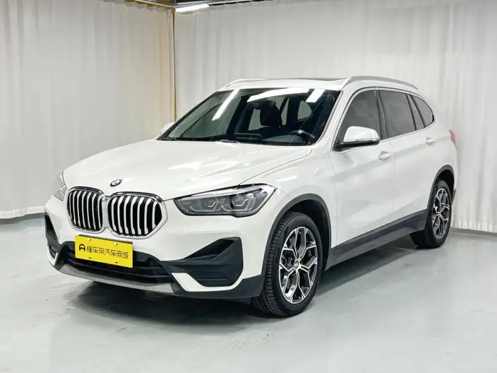 BMW X1 2022 Model sDrive25Li Leading Model – фото 1