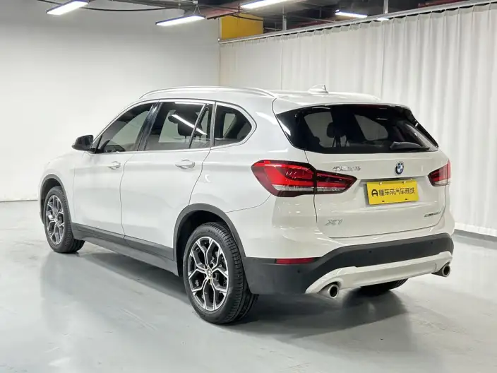 BMW X1 2022 Model sDrive25Li Leading Model – фото 5