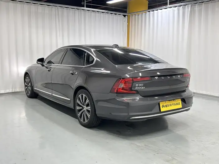 Volvo S90 2021 Model B5 Smart Range Deluxe Edition – фото 5