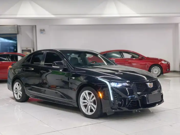 Cadillac CT4 2022 Model 28T Fashion Model – фото 3