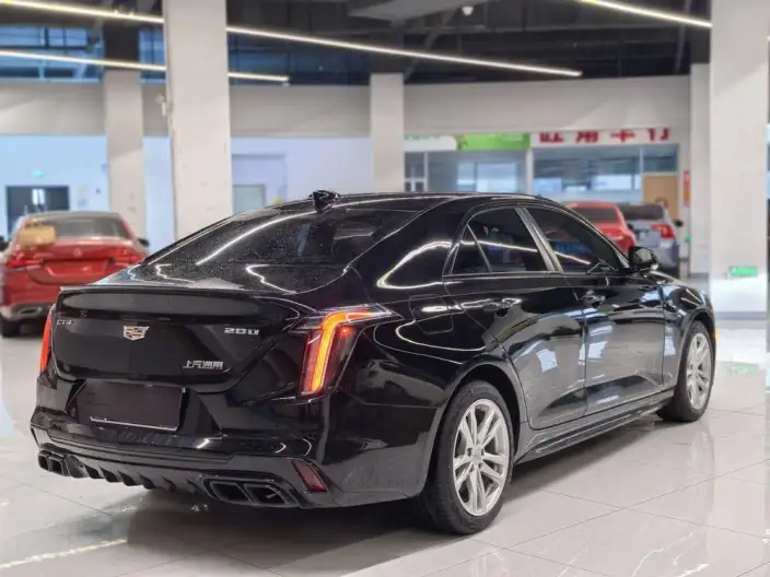 Cadillac CT4 2022 Model 28T Fashion Model – фото 6