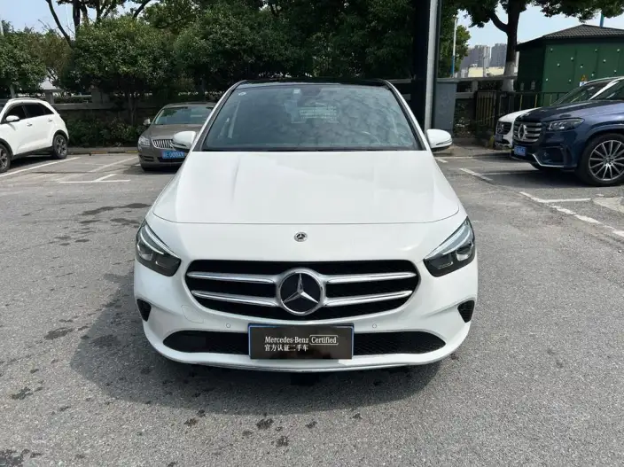 Mercedes-Benz B-Class 2023 Model B 200 Fashion Model – фото 2