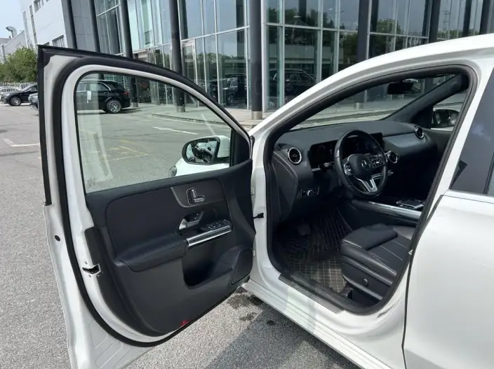 Mercedes-Benz B-Class 2023 Model B 200 Fashion Model – фото 10