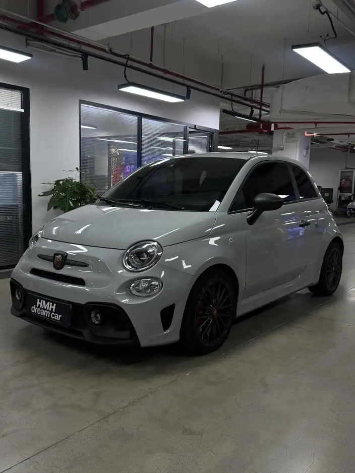 Abarth 695 2022 Model 1.4T Manual Qian Drive 4 seat Parallel Imported – фото 1