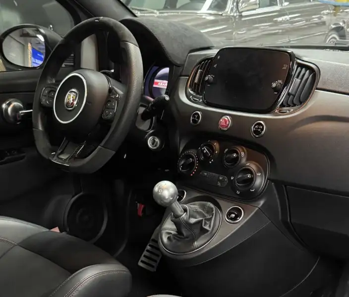 Abarth 695 2022 Model 1.4T Manual Qian Drive 4 seat Parallel Imported – фото 6