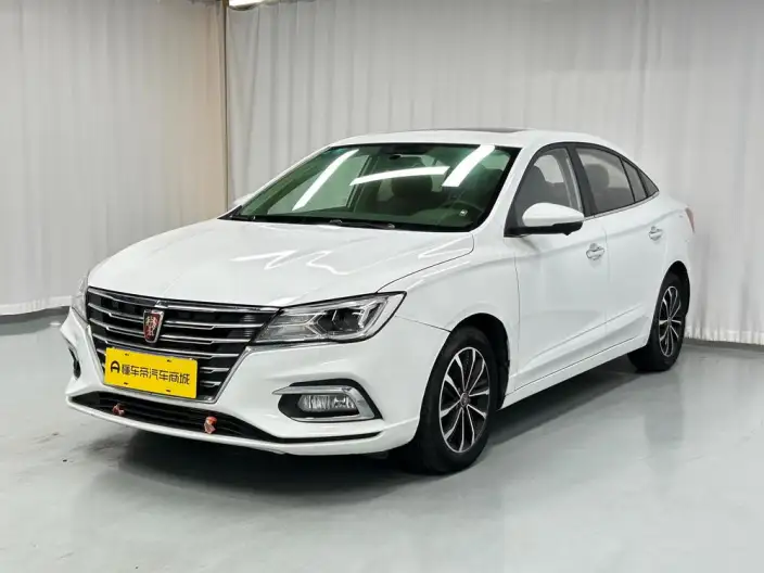 Roewe i5 2020 Model 1.5L Automatic 4G Connected Luxury Ultimate Edition – фото 1