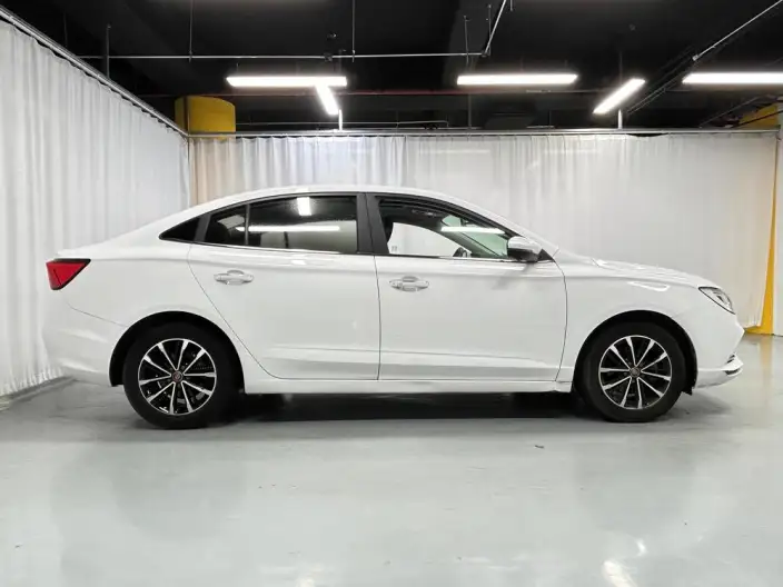Roewe i5 2020 Model 1.5L Automatic 4G Connected Luxury Ultimate Edition – фото 8